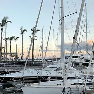 https://casa-mia-la-marina-luxury-seafront-apartment.puertodelcarmen-hotels.org